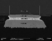 Ultradünner Lötkontakt, Kontaktdurchmesser 45µm, Lotschichtdicke 2,5µm