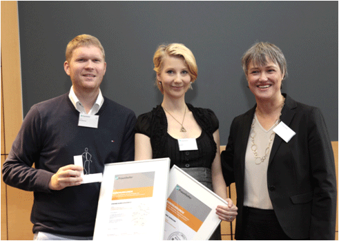 Fraunhofer IZM-Auszubildende als Kammerbeste prämiert July Kierdorf als Kammerbeste prämiert