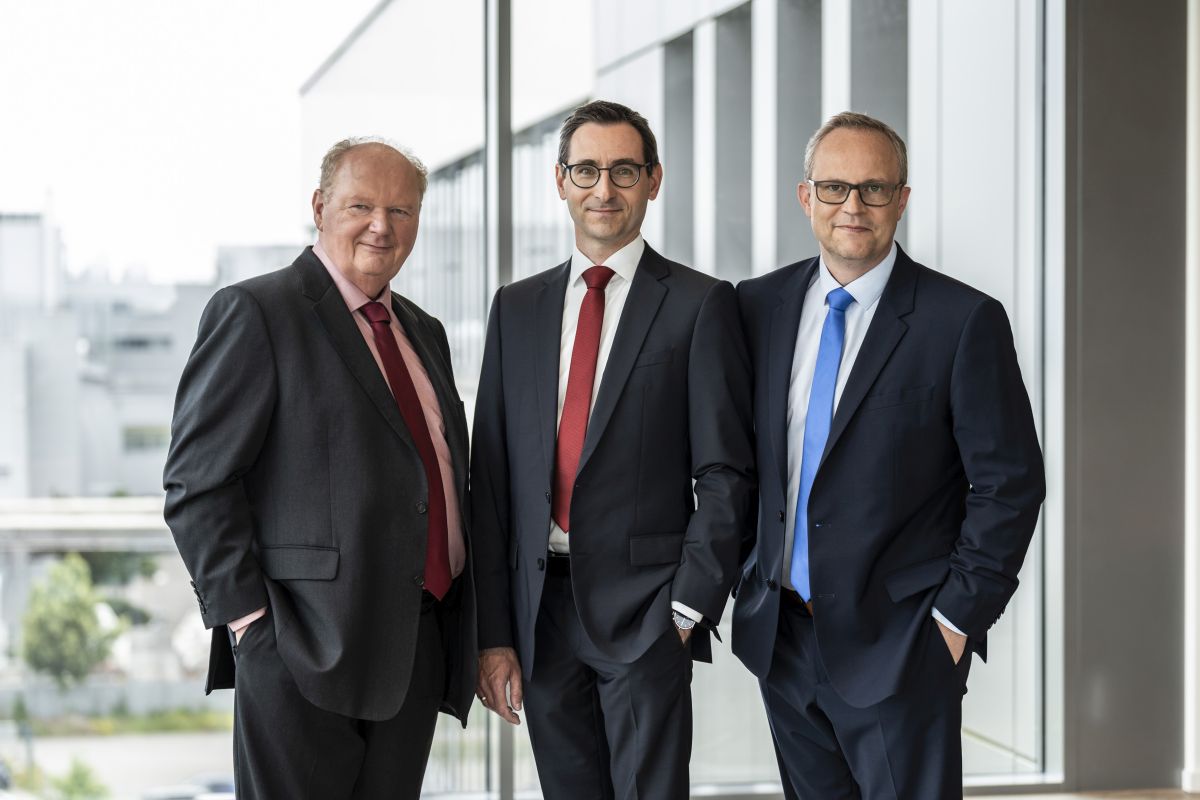 orig - Team aus Fraunhofer und OSRAM für den Deutschen Zukunftspreis nominiert vlnr: Dr.-Ing. Hermann Oppermann (IZM), Dr. rer. nat. Norwin von Malm (ams-OSRAM), Stefan Grötsch (ams-OSRAM)