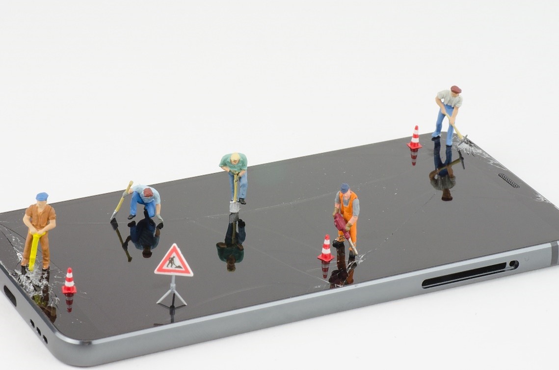 micro people smartphone