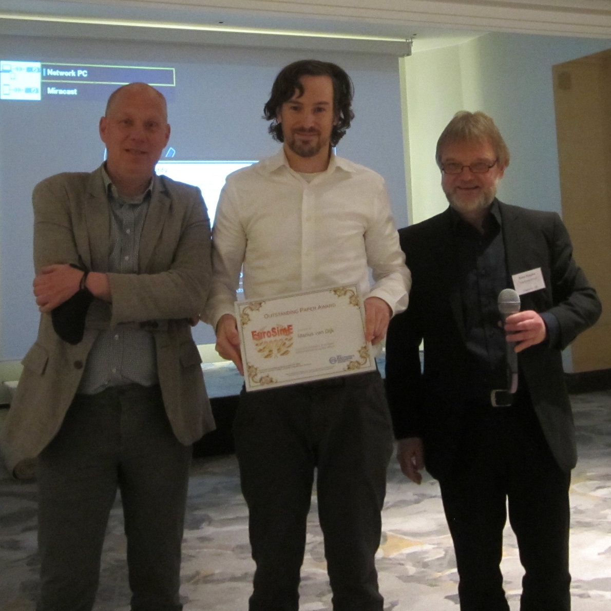 Outstanding Paper Award für Marius van Dijk auf der EuroSimE 2022