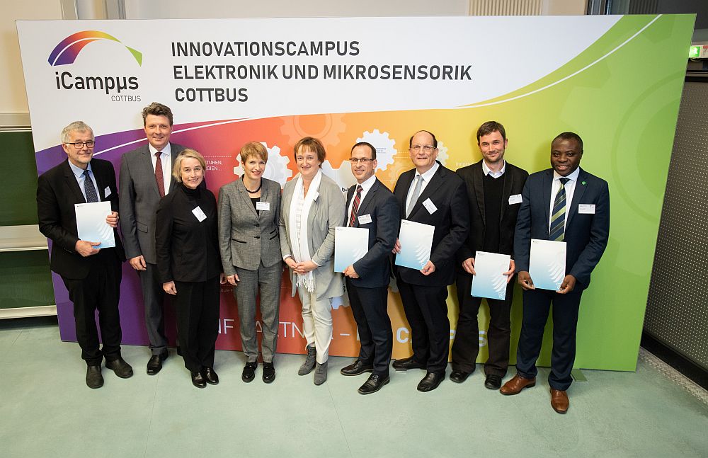 Verbundprojekt „Innovationscampus Elektronik und Mikrosensorik Cottbus“ beginnt seine Arbeit  - Pressefoto (BTU Cottbus)