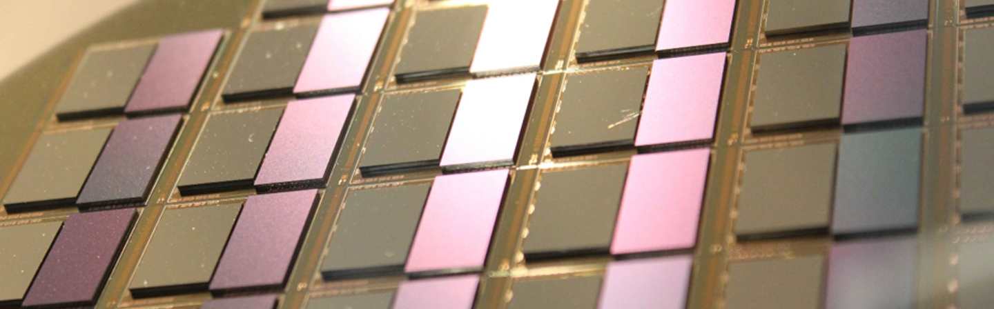 tt - banner - 3D-Modul mit TSV-Interposer und mittels FlipChip-aufgebauten Elektronikkomponenten als Vorstufe für die Chiplet-Technologie 