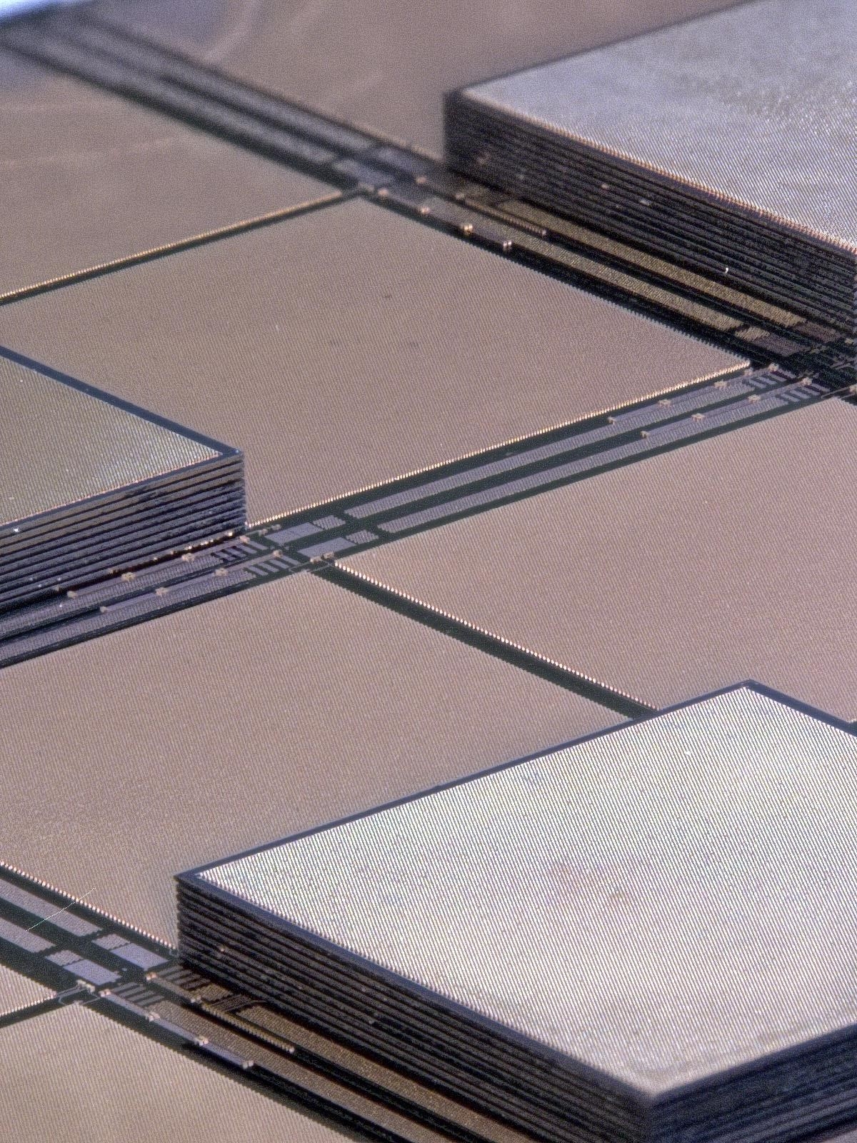 Multi-Chip Stapel