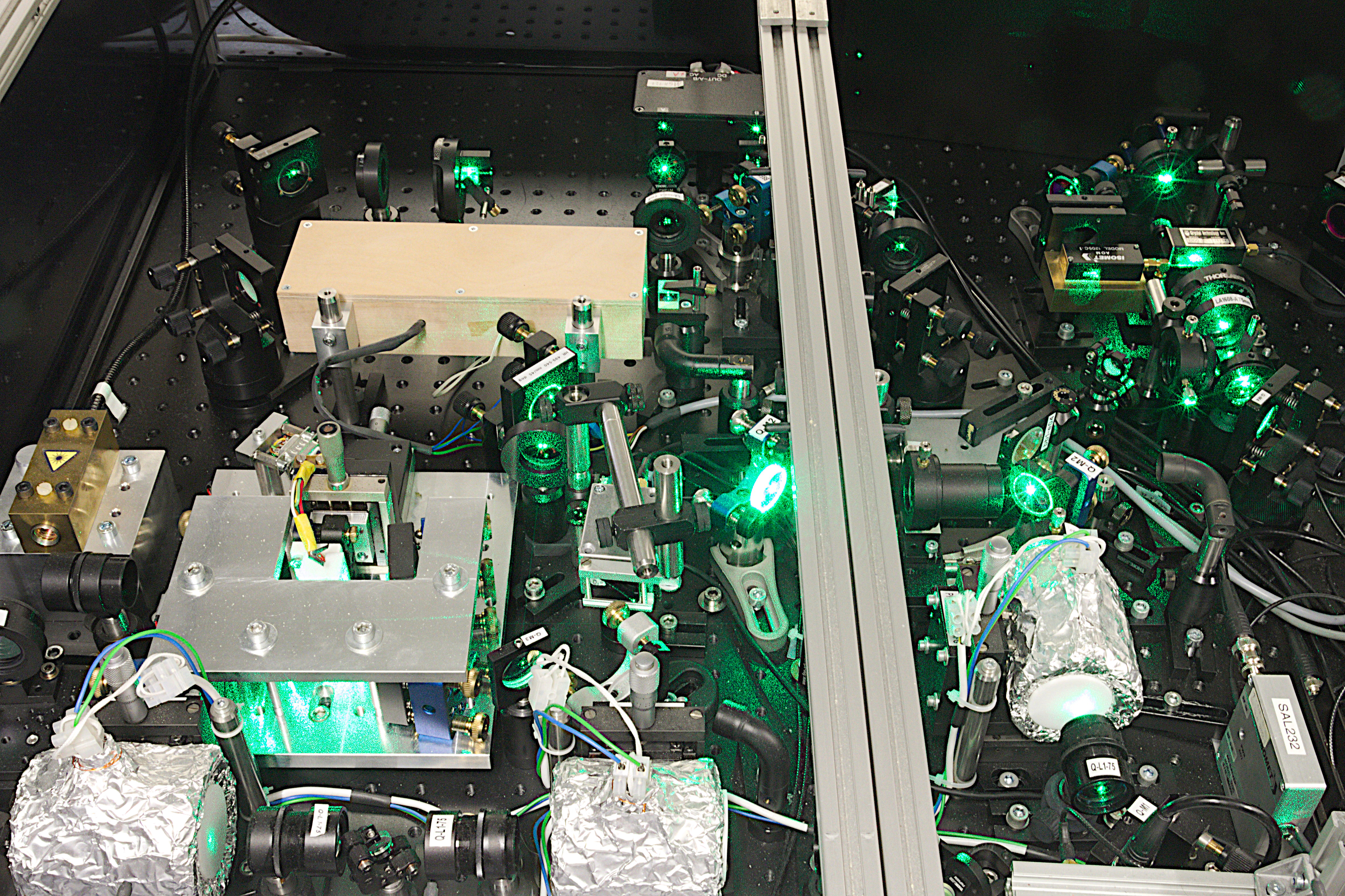 Image - Test set-up of complex optical laboratory tests for industrial laser systems. 