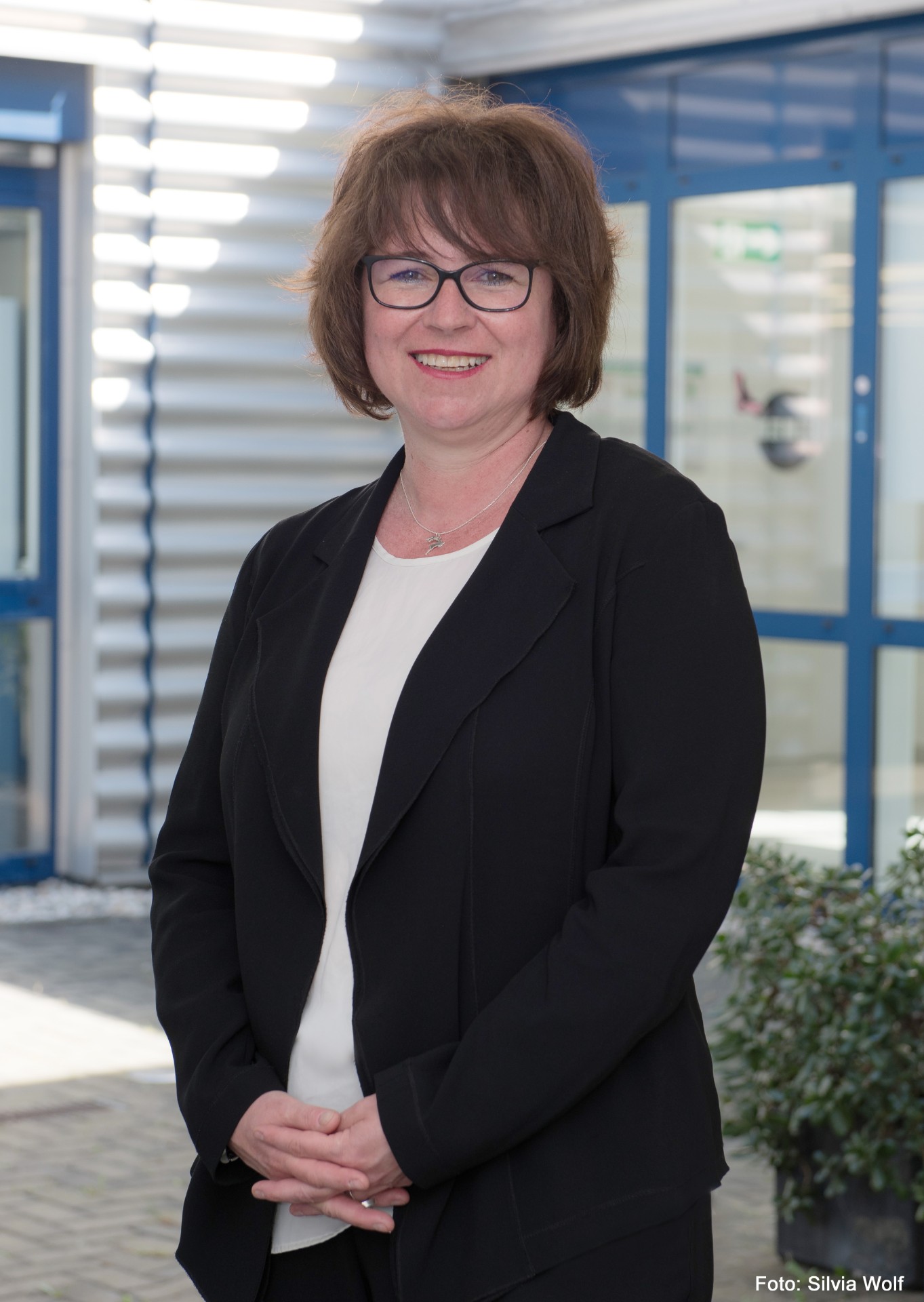 Dr. Manuela Junghähnel Dr. Manuela Junghähnel