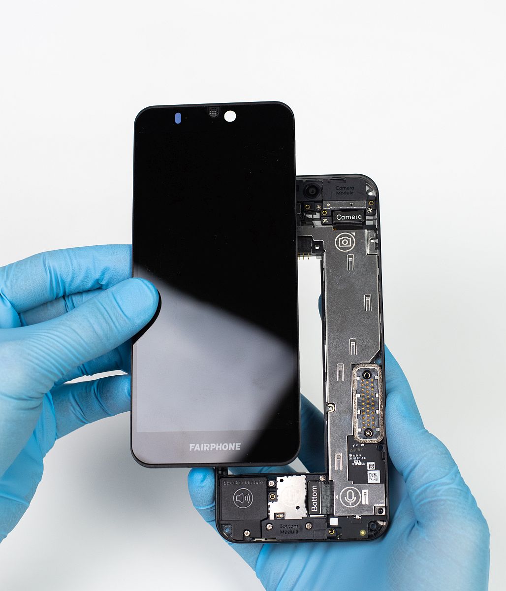 The new Fairphone 3 – First look with Fraunhofer IZM
